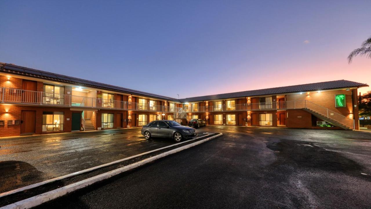 The Palms Dubbo Exterior foto